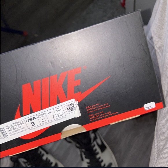 Selling Air Jordan 1 Shadow 2.0 - Picture 5 of 6